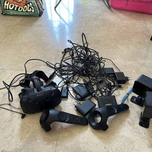 HTC Vive VR Headset Set, клавиатура
