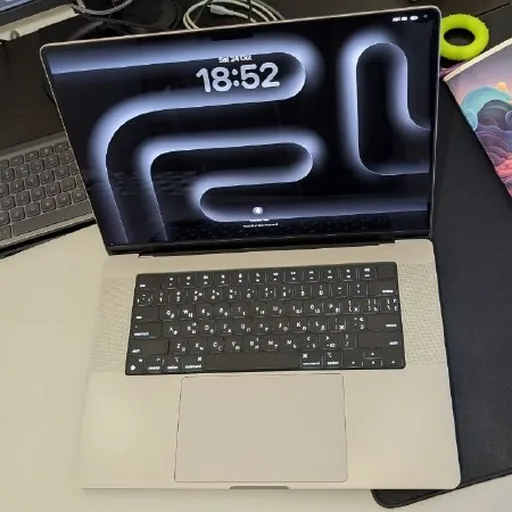 MacBook Pro 16” 16GB 512GB