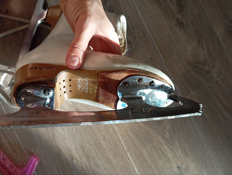 Фигурные коньки Edea с лезвиями John Wilson 2