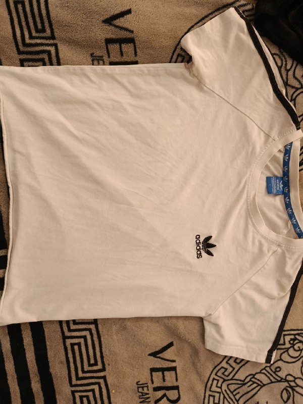 пиджак, штаны с карманами, штаны Виктория сикрет, серое худи, Адидас футболка, бархатный костюм 5