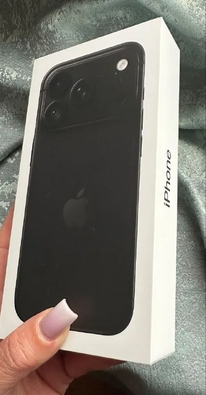 iPhone 18 Pro 256GB Black 1