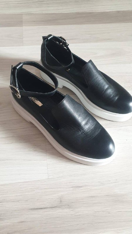 Женские черные туфли размер 37
