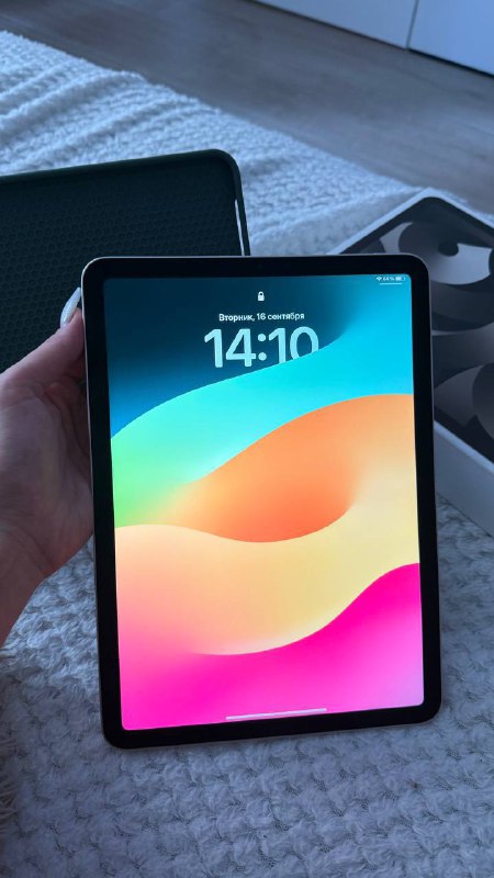 iPad Air 5 (M1, 64GB, Wi-Fi) с чехлом 5