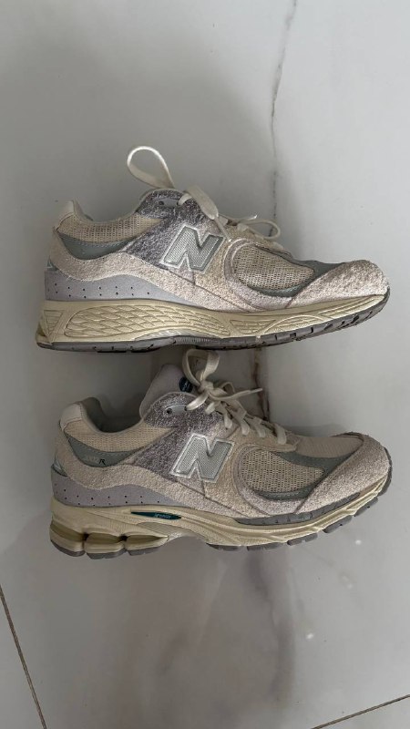 Кроссовки New Balance 2002r, размер 7.5W (38.5 см) 4