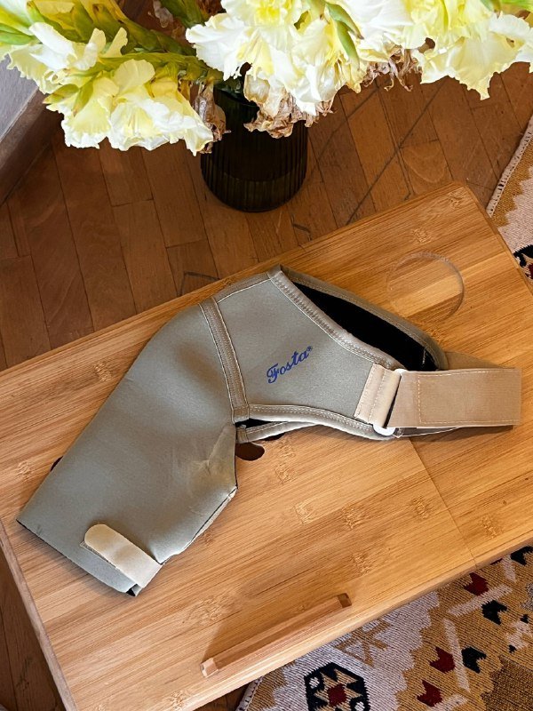 Сумка для ноутбука, коврик для йоги, бандажи, скакалка 3