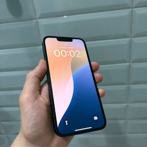 iPhone 13