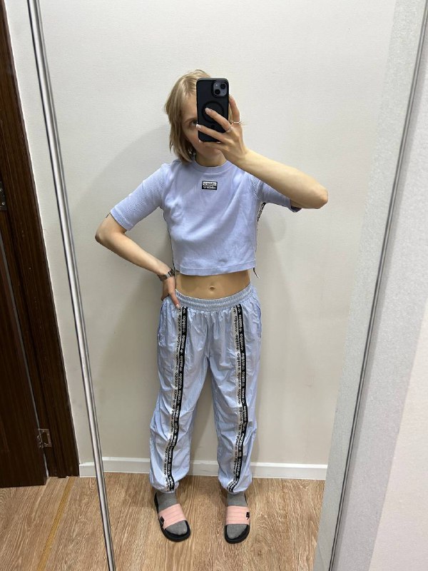 Костюм Adidas из футболки, штанов и куртки 7