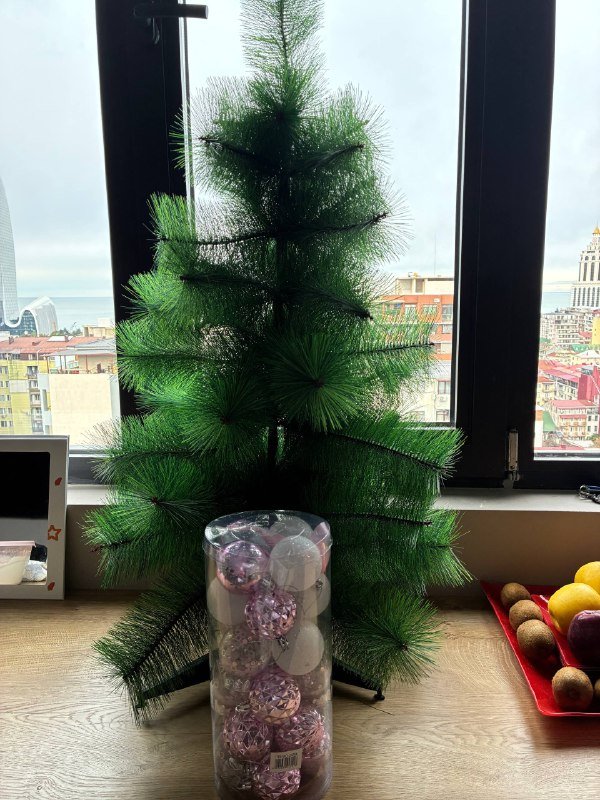 Елка с игрушками новая 2