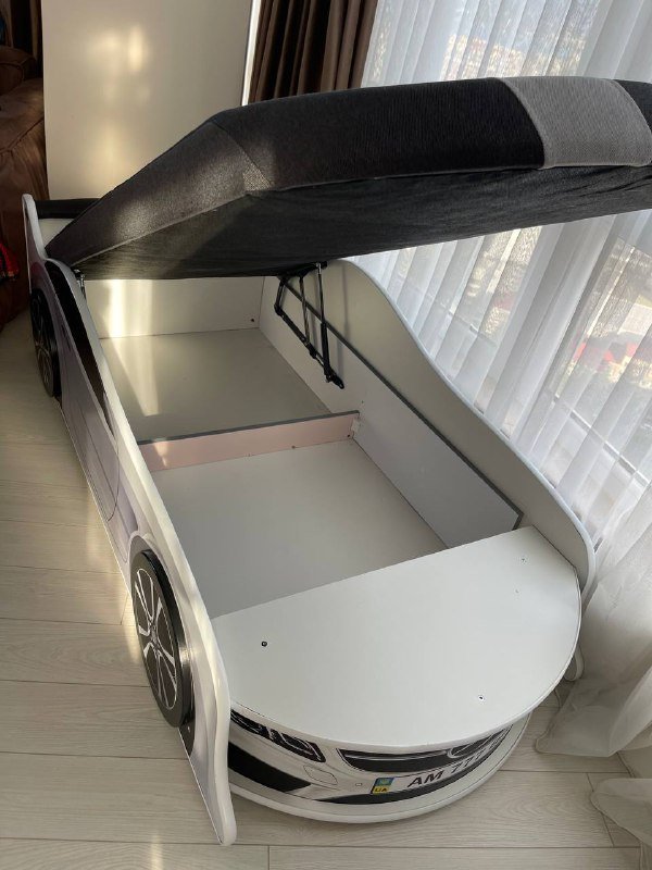 Детская кровать машинка 3