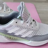 Кроссовки Adidas 1