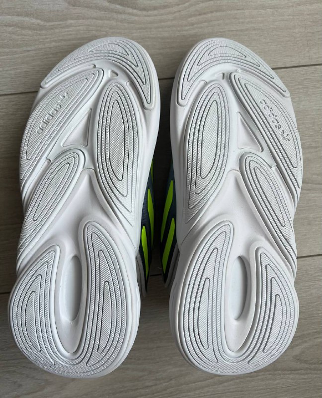 Adidas 4DFD 2 женские - 39 размер, Adidas Ozelia Gray Lucid женские - 40 размер 10