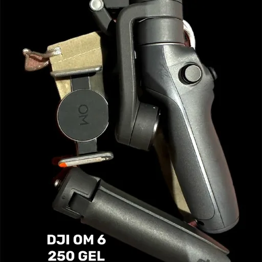 Стабилизатор DJI OM 6, объектив Sony FE 24-240mm