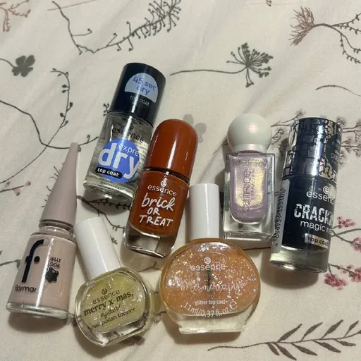 Nail polishes