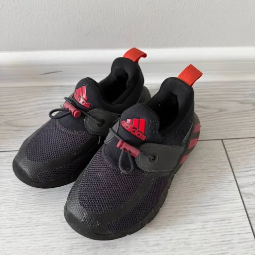 Детские кроссовки Adidas