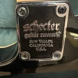 Электрогитара Schecter OMEN-6, усилитель Joyo DC-30 3