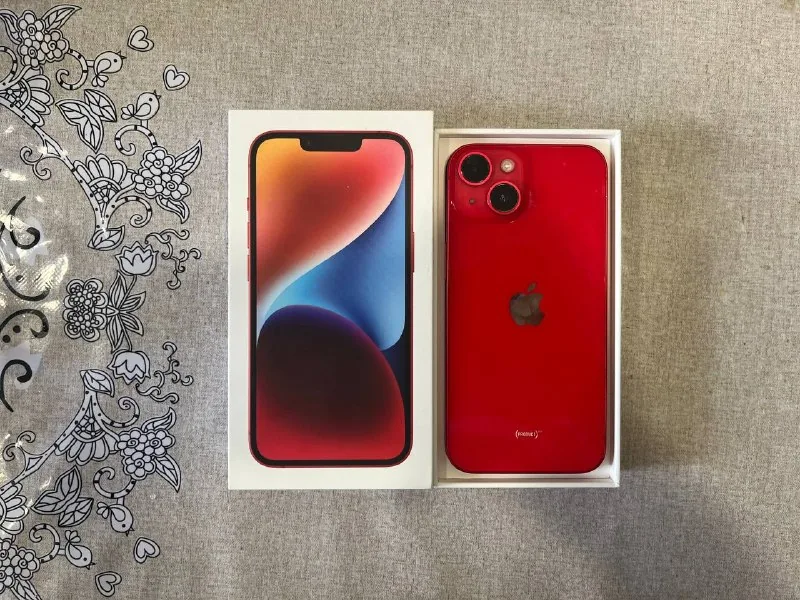 iPhone 14, Apple Watch 10 1