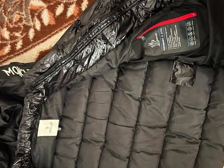 Куртка Moncler пуховка черная 6