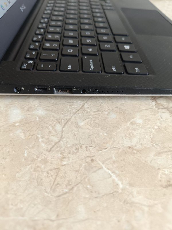 Ноутбук Dell xps 13 модель 9350 7