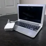 MacBook Air 11 8