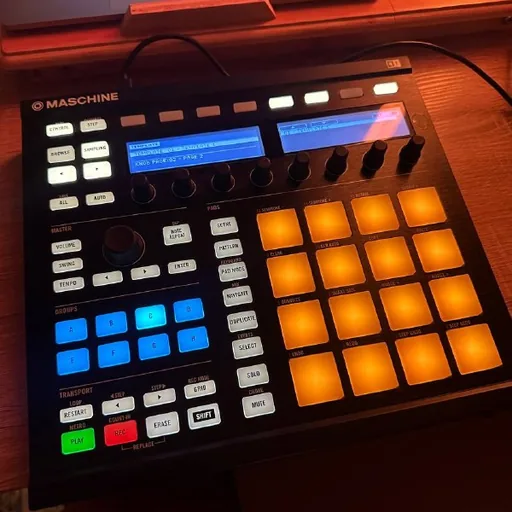 Midi контроллер Mashine MK-2