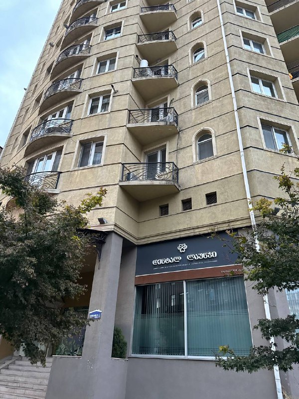 Квартира 1+1 посуточно в центре Батуми 2