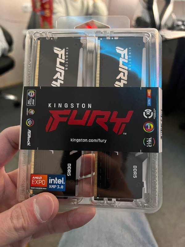 Kingston Fury Beast RGB 64GB DDR5 память