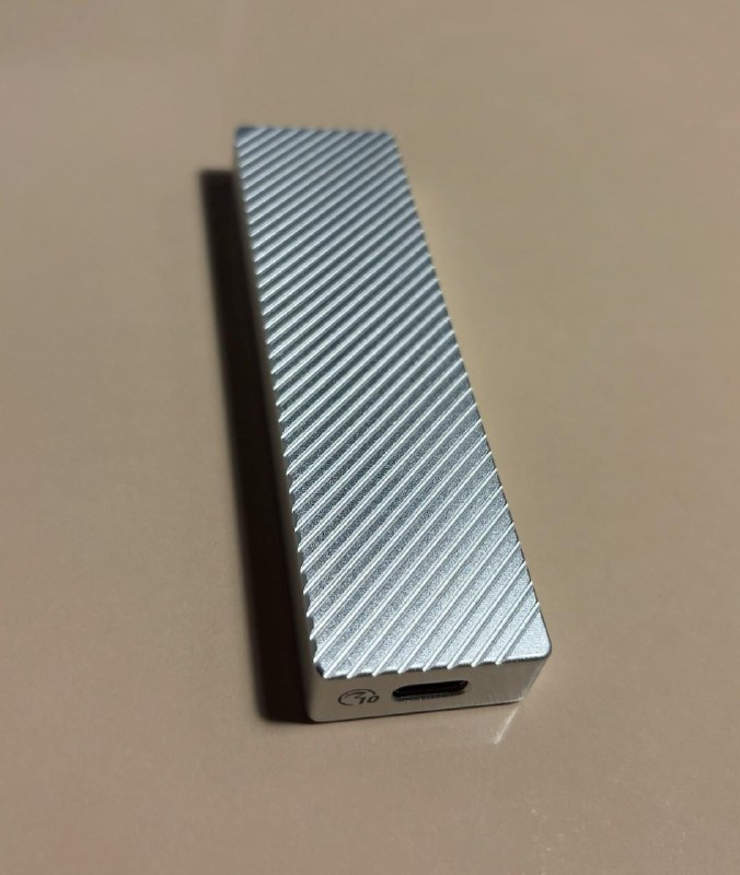 NVMe SSD Kingston 500GB and Orico Case 4