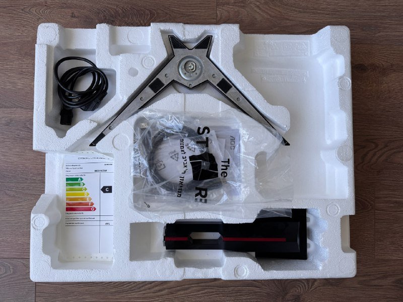 Игровой 4K монитор AOC U28G2RE 3