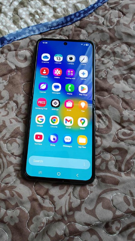 Samsung Galaxy Z Flip 4