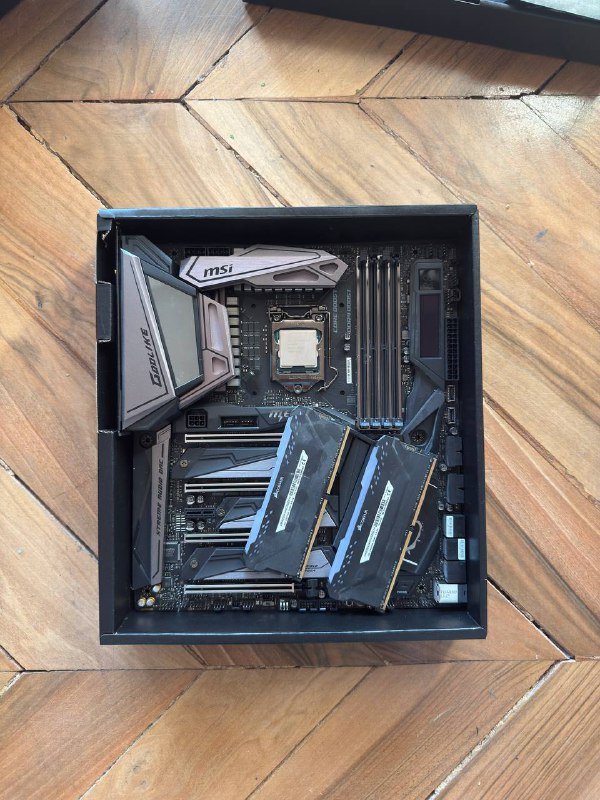 i9 9900k процессор, MSI Z390 материнская плата, 2x16GB Corsair RAM