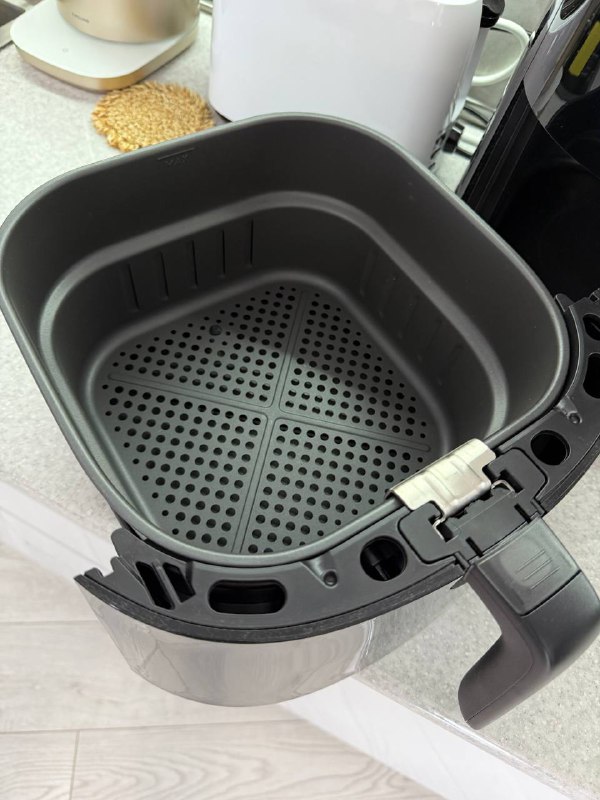 Аэрогриль Electrolux Air Fryer EAF7B 6.8 л 2