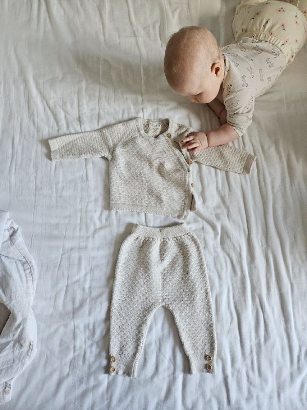 Теплый костюмчик на 5-8 месяцев