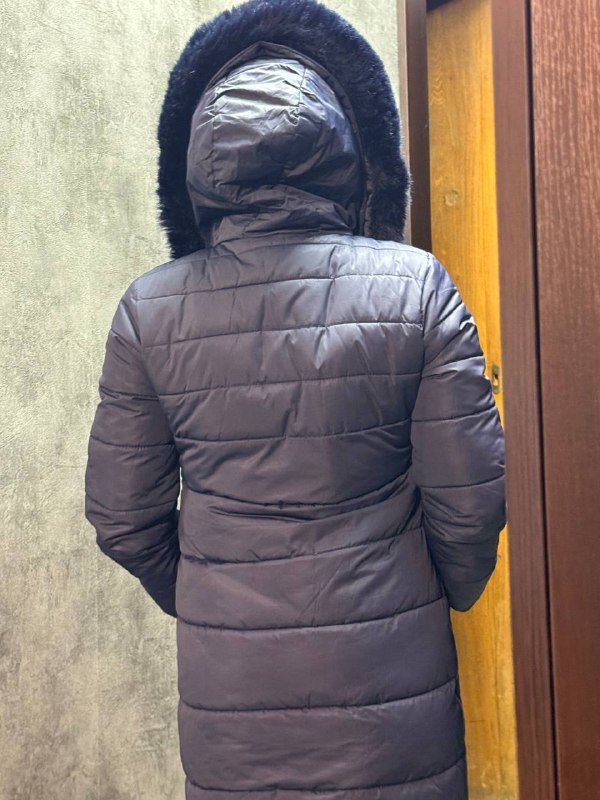 Белая теплая дутые куртка размер S 7