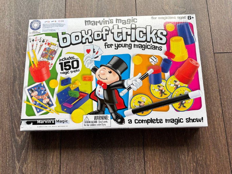 Набор фокусов Marvin's Magic-Box of Tricks for Young Magicians