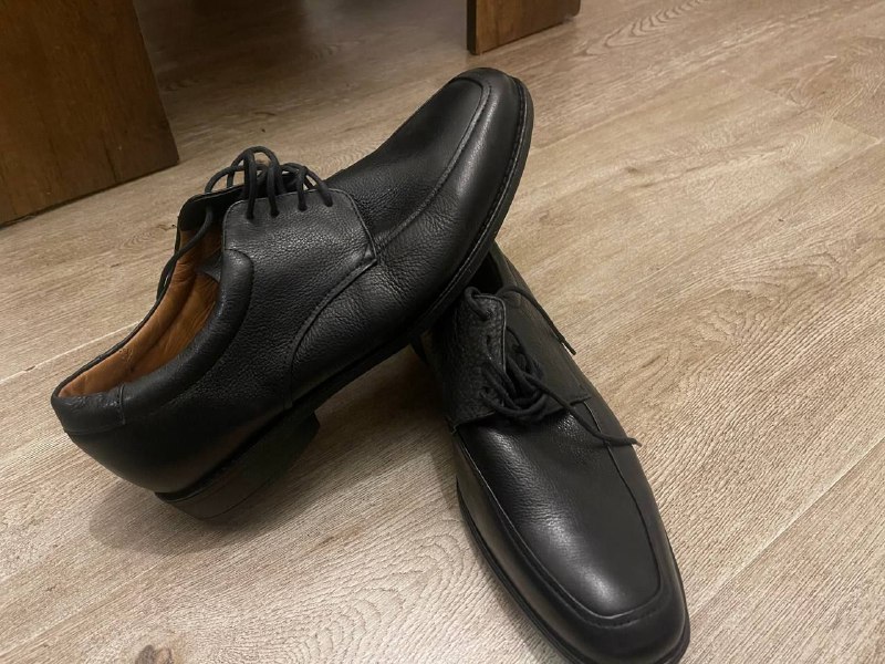 Кросовки, купальник, пуховик, гирлянды 6