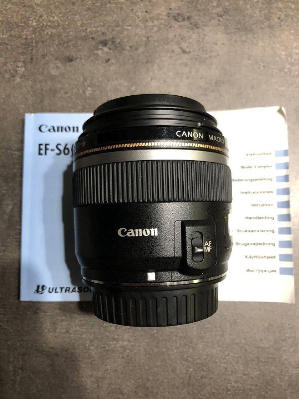 Объектив Canon EF-S60mm f/2.8 MACRO USM