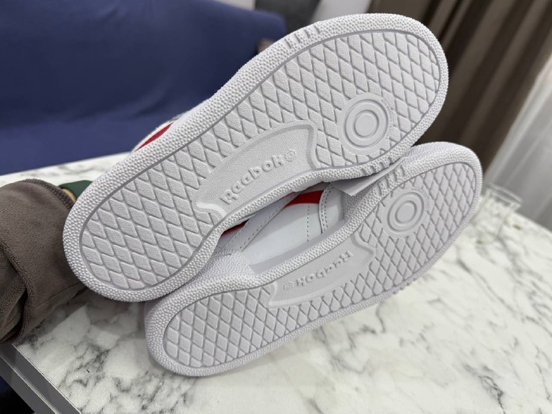 Новые детские кроссовки 34р 5