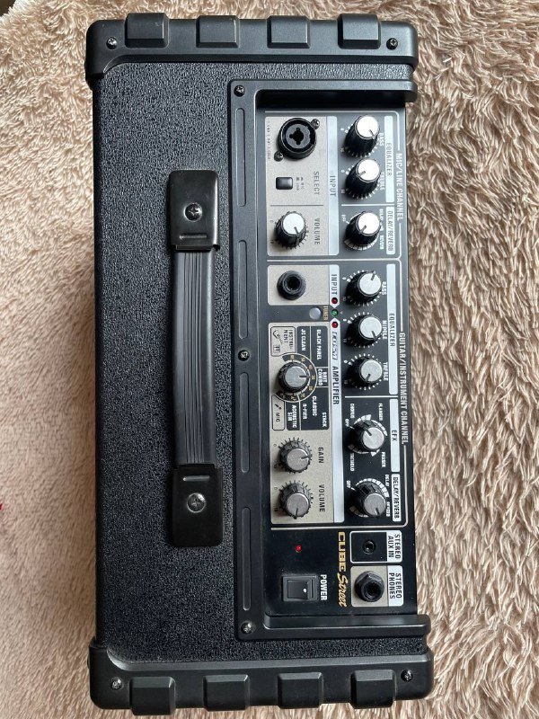Комбо усилитель Roland Cube Street для гитары и микрофона 2