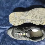 Salomon sneakers 3
