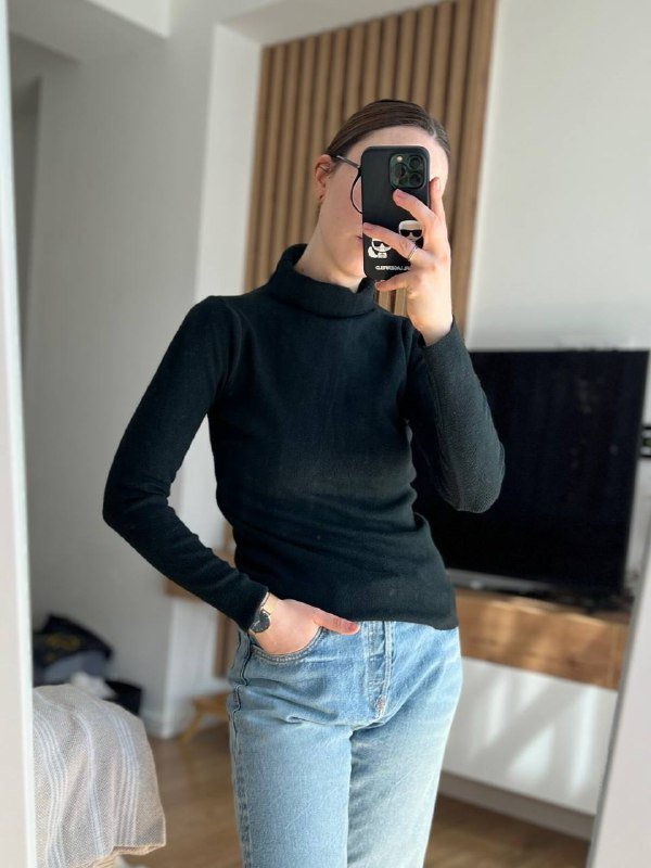 Жилет Sela, джинсовые шорты Mango, трикотажная водолазка, свитер, кардиган H&M, ветровка анорак, спортивные штаны, летние штаны Reserved, боди, джинсы Gloria Jeans 3