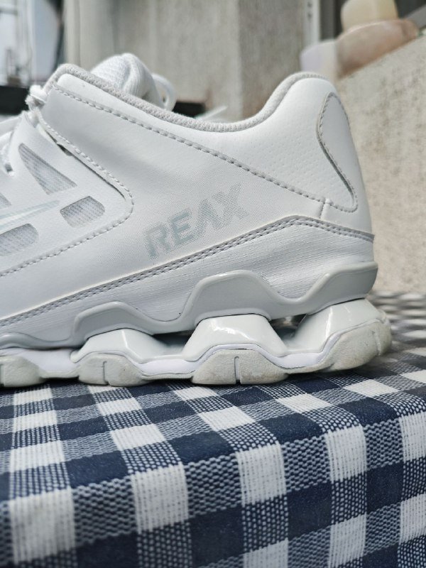 Мужские кроссовки Nike Reax TR-8 белые размер 46-47 6
