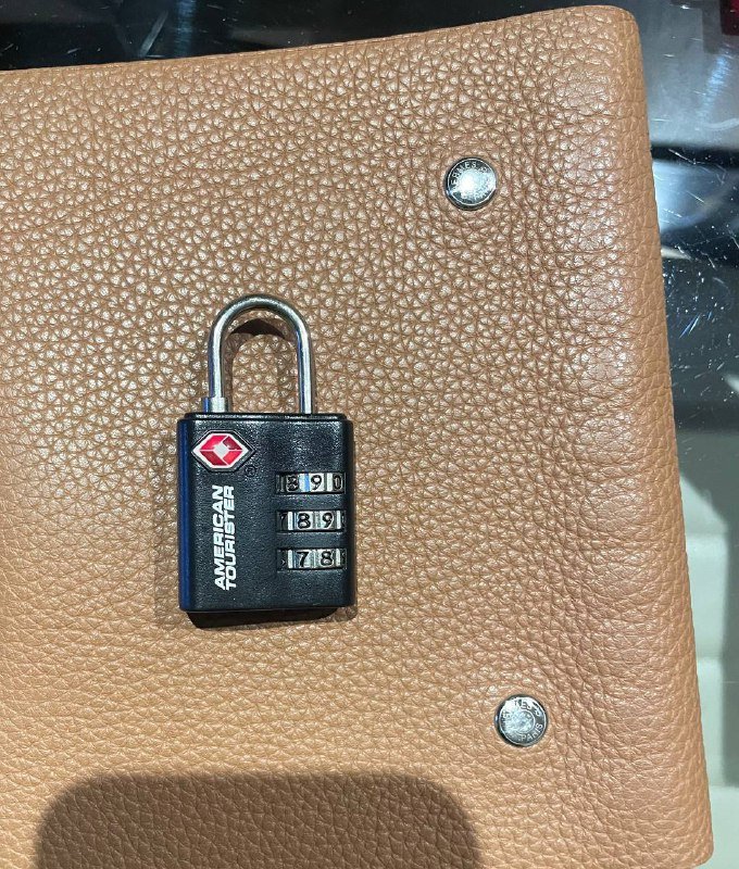 Замок для чемодана American Tourister 1