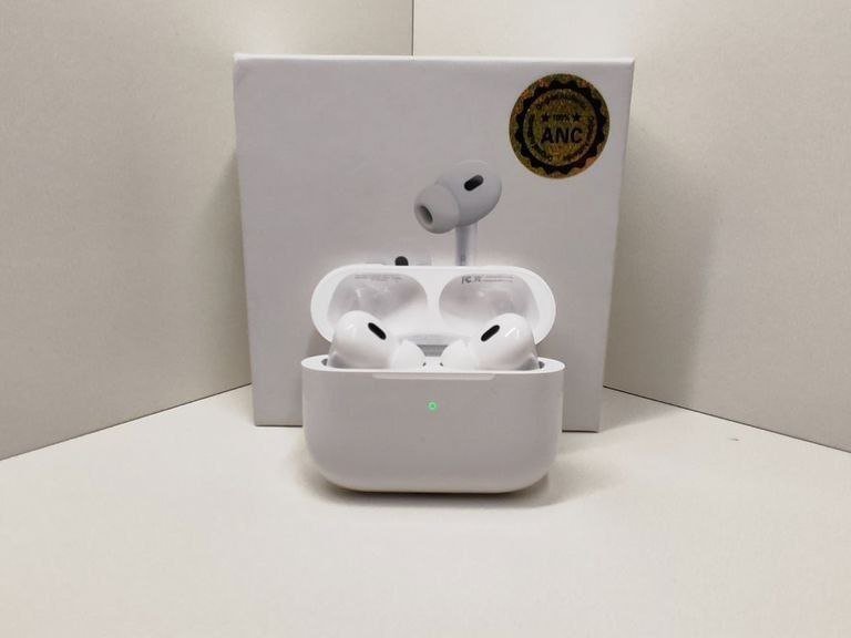 Наушники AirPods Pro 2 с зарядным кейсом MagSafe