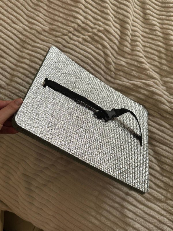 Деревянная полка, подставка, пляжный зонт, коврик для йоги, сидушка, декоративные подушки, пледы 7