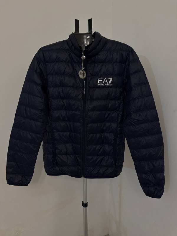 Зимние мужские и женские куртки оригинал 4