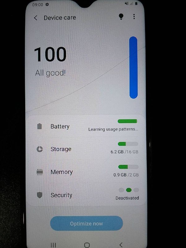 Samsung Galaxy M10 4