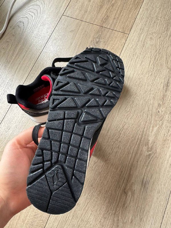 Кроссовки skechers новые размер 32 4