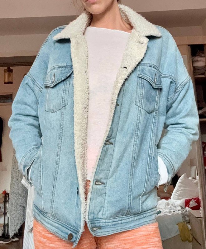 Теплая джинсовая куртка с мехом