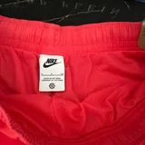 Обувь Adidas, шорты Nike, духи Giorgio Armani, рубашка, юбка 7