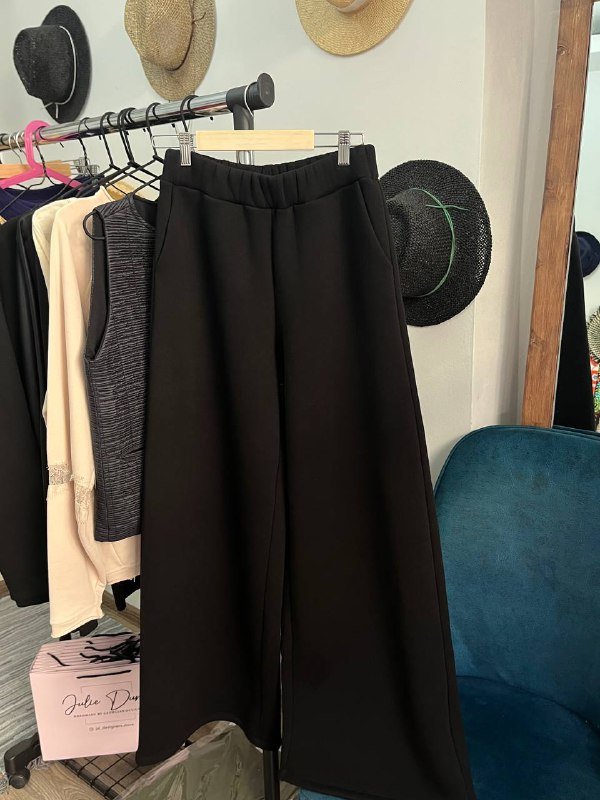 широкие спортивные штаны M